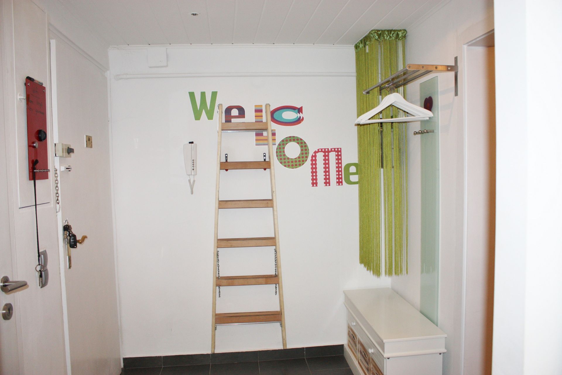 Belvedere Apartment - entry