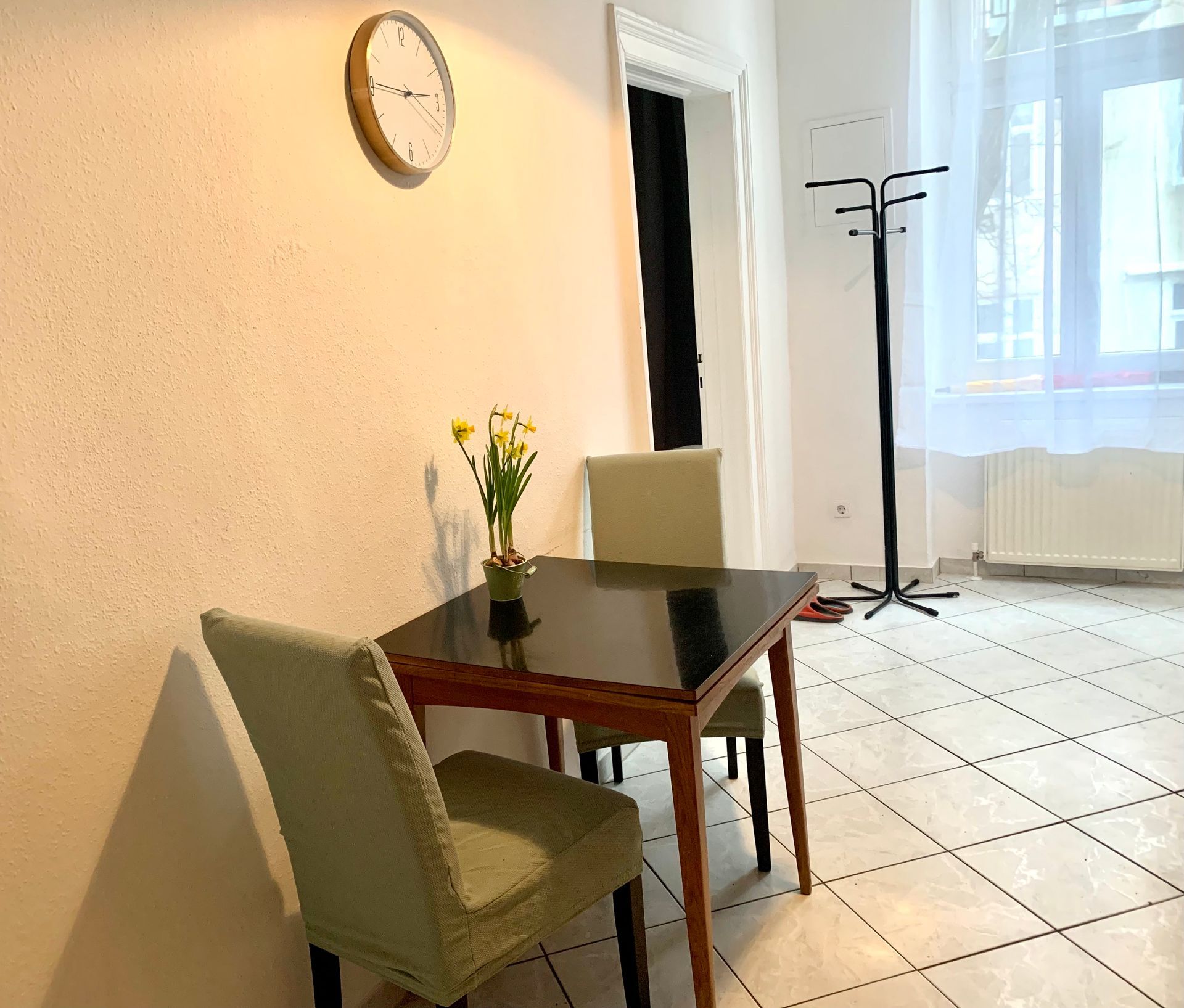 Essplatz - neues Mobiliar 04/2022