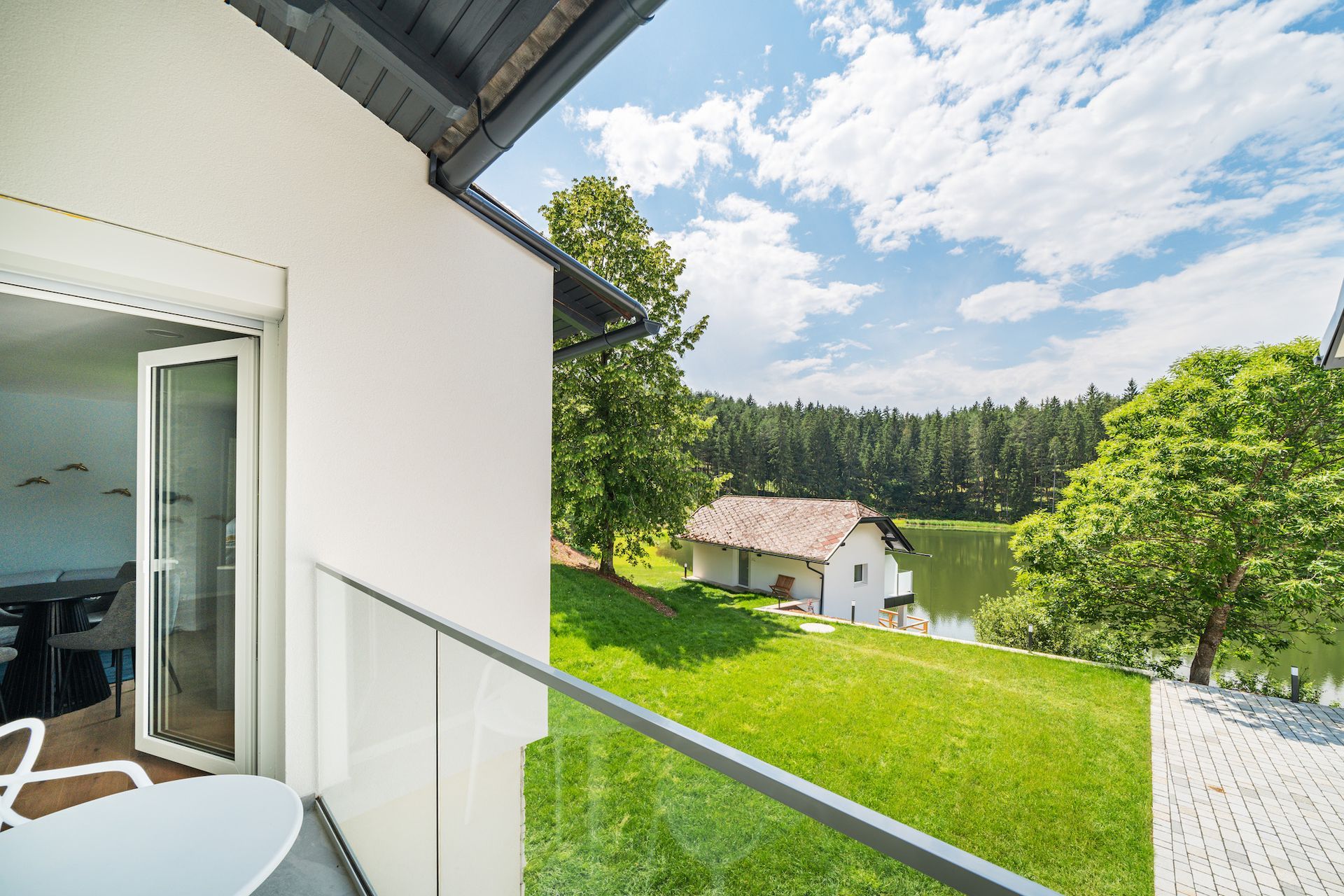 resort kärnten-airbnb mit seezugang-apartment am see-apartment kärnten-ferienapartment kärnten-ferienwohnung kärnten-kärnten ferienwohnung-fewo kärnten-unterkunft kärnten-ferienwohnung in kärnten-urlaub kärnten ferienwohnung-apartment kärnten se