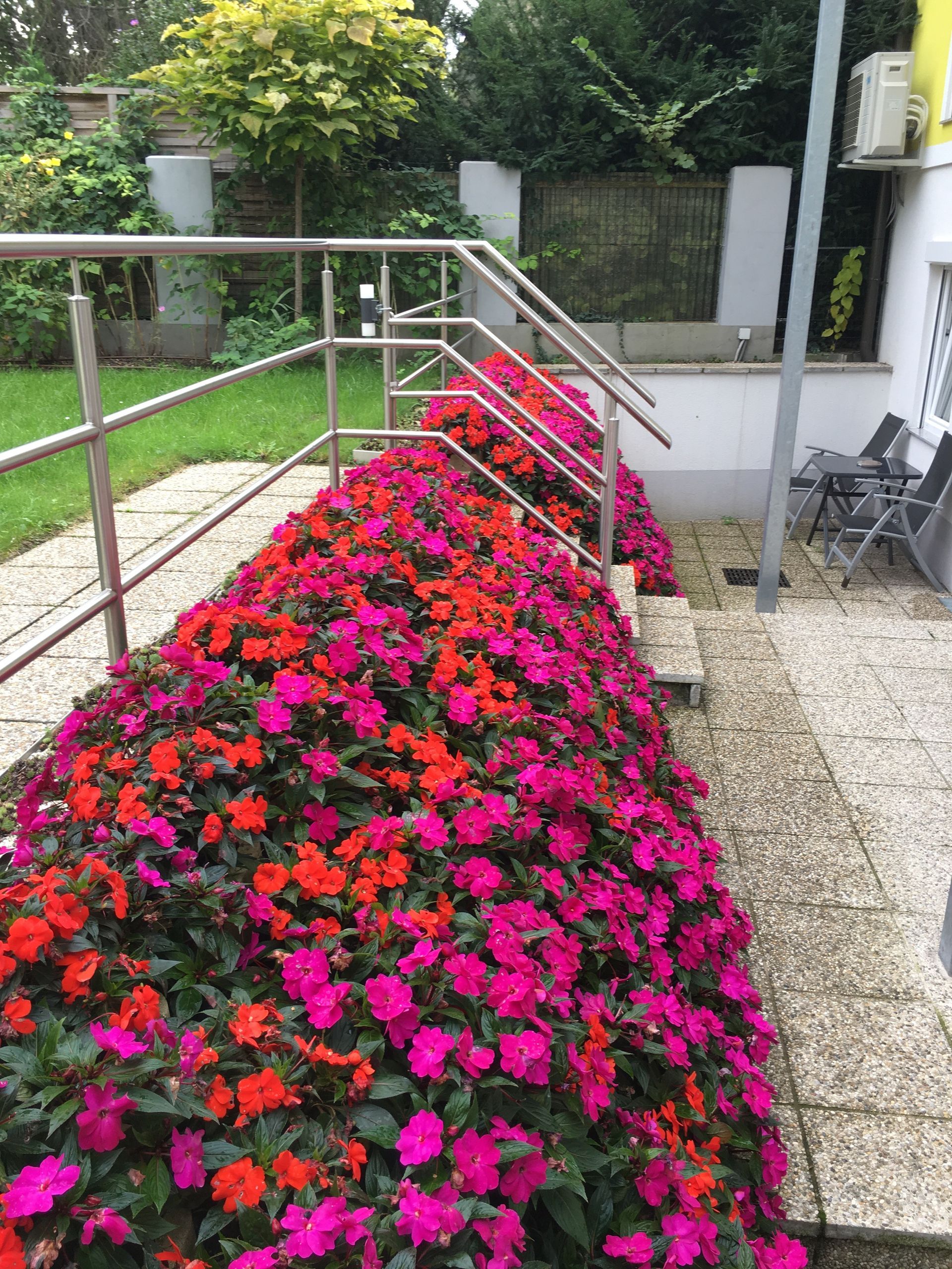 Aussicht von Gartenapartment mit Terrassee