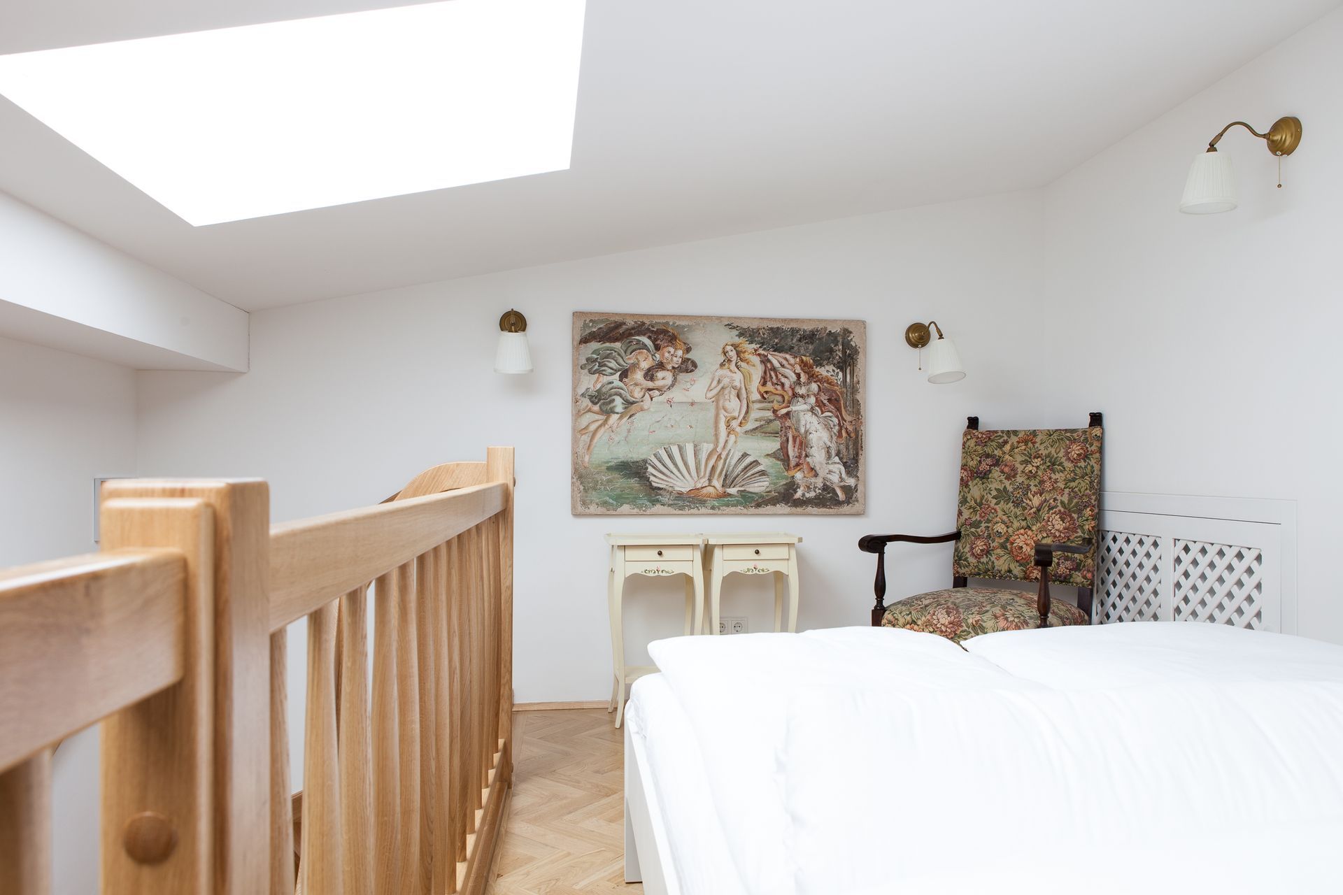 Doppelbett im Schlafbereich